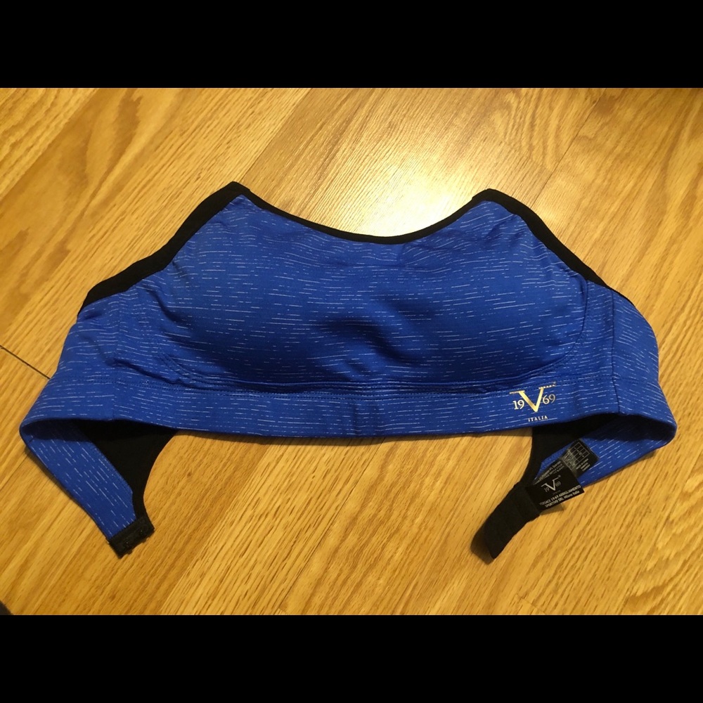 Versace 19•69 Abbigliamento Sportiva SRL Milano L
